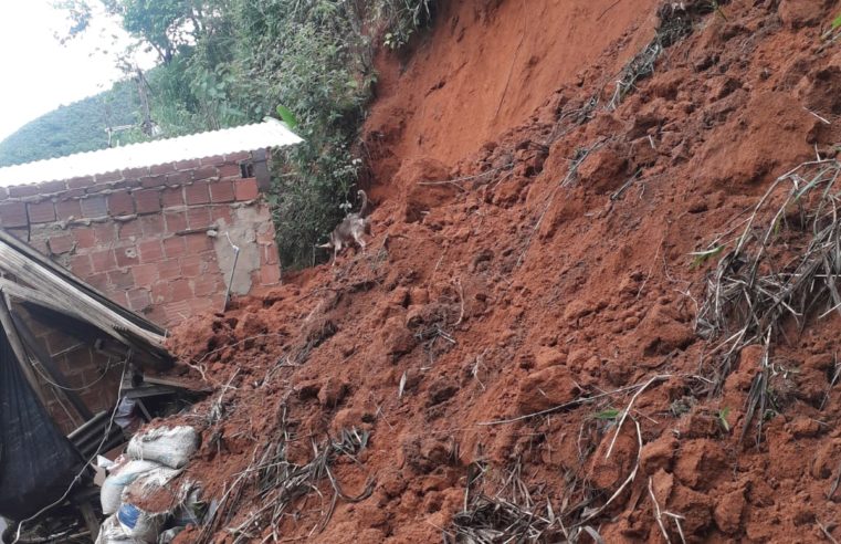 Defesa Civil divulga boletim geológico e sinaliza risco de deslizamento nas localidades do primeiro distrito