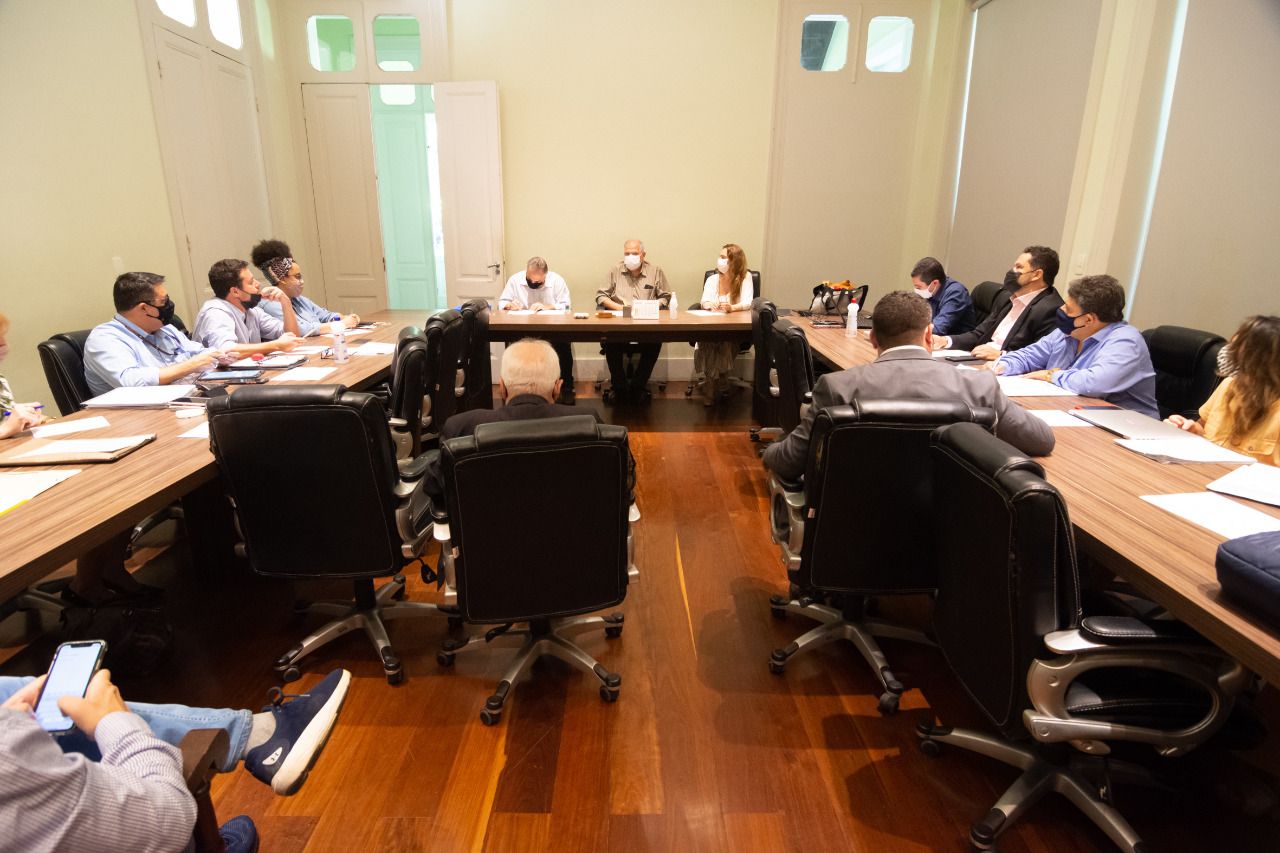 Durante primeira reunião do novo secretariado, Bomtempo destaca: “transparência será a marca do governo”