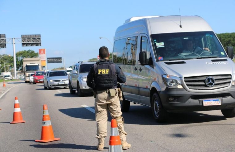 PRF no Rio de Janeiro aponta números em queda dos principais crimes em rodovias federais fluminenses e destaca um balanço das ações em 2021