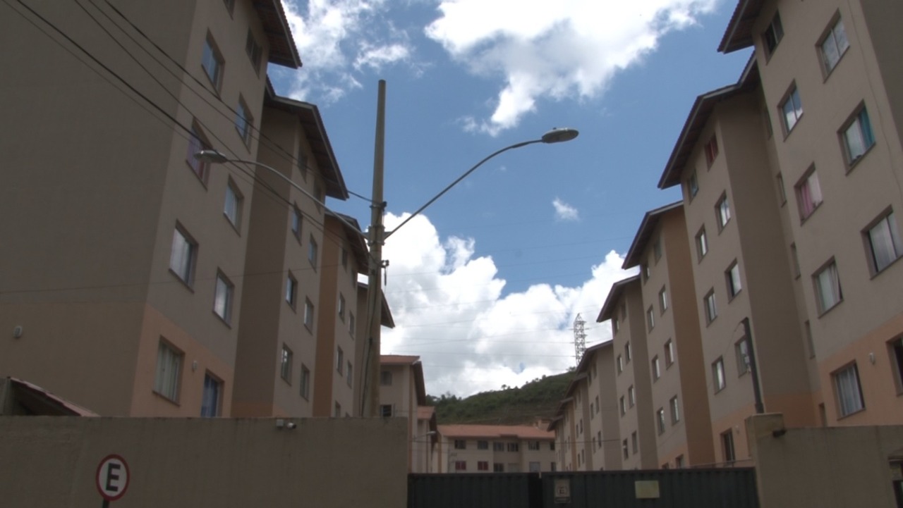 Caixa promete obras para o Conjunto Habitacional Vicenzo Rivetti. Moradores continuam relatando problemas