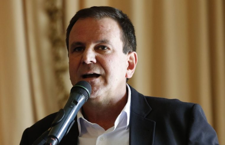 Taxa de positividade nos testes de covid aumentou no Rio, diz prefeito