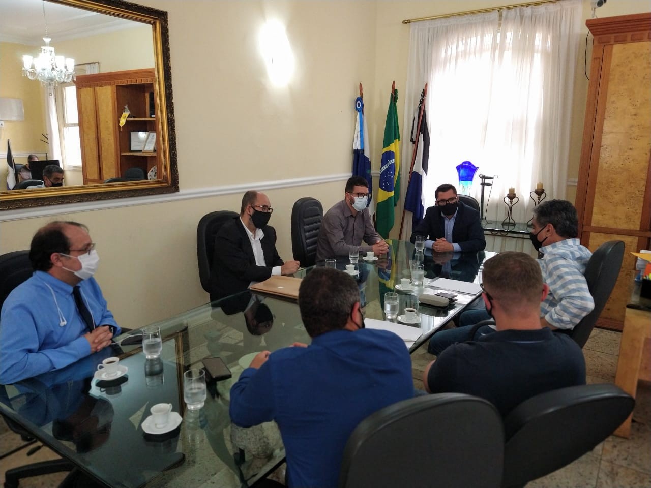 Prefeitura de Nova Friburgo se reúne com Nova FAOL para tratar sobre transporte público
