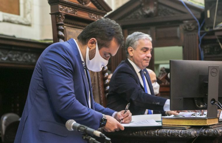 Governo do Rio de Janeiro regulamenta a recomposição salarial dos servidores do Estado