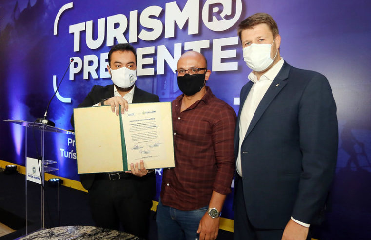 Governador Cláudio Castro lança programa Turismo Presente