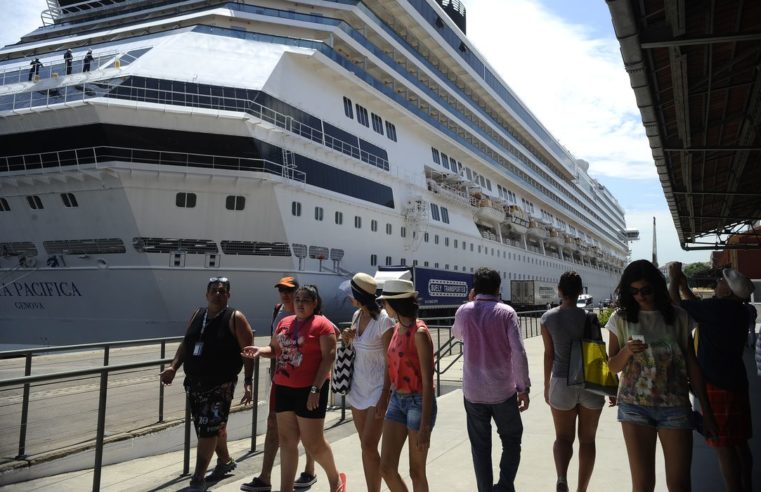 Anvisa acompanha situação de cinco cruzeiros em águas brasileiras