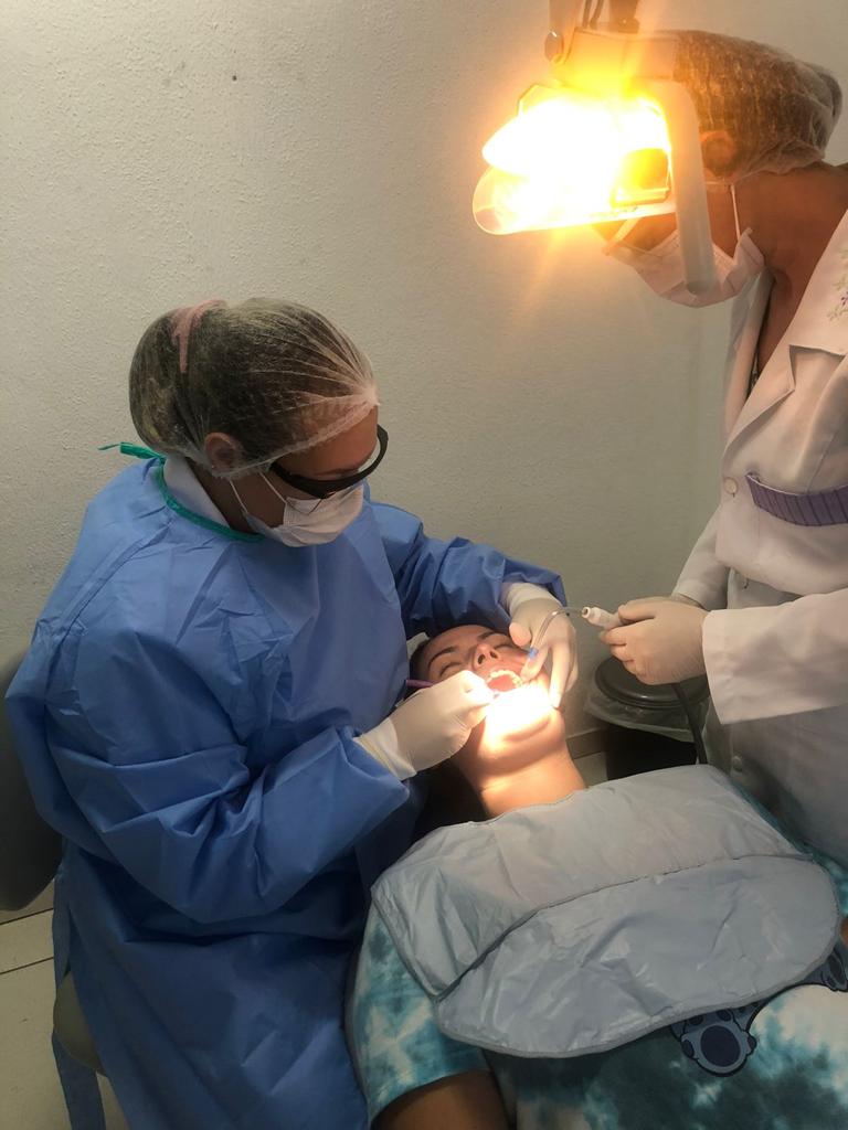 “Terê Sorridente” atende 89 pacientes na primeira semana de atendimento