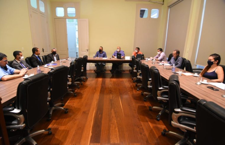 Andamento das obras no Palácio de Cristal, Theatro Dom Pedro e Casa de Santos Dumont é discutido em reunião com a CEF