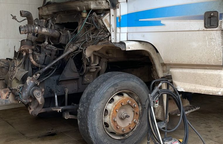 Operação policial prende homem que furtou caminhão em Itaipava. Veículo foi encontrado em Duque de Caxias