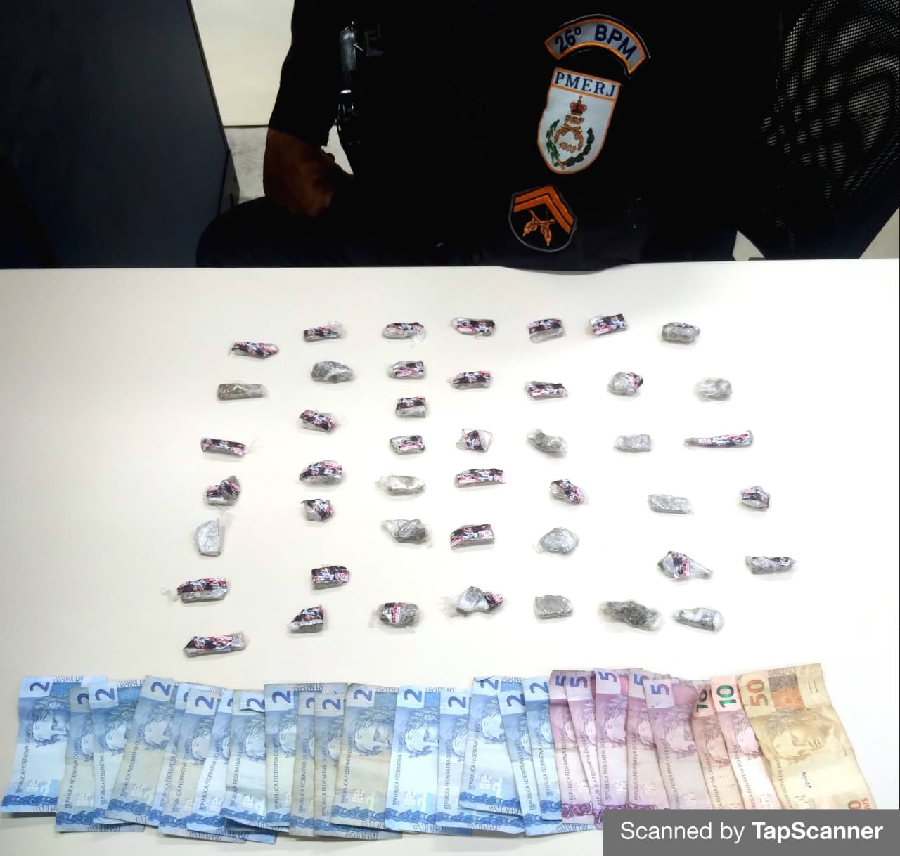 Homem é preso por tráfico na Vila São José, no Centro de Petrópolis