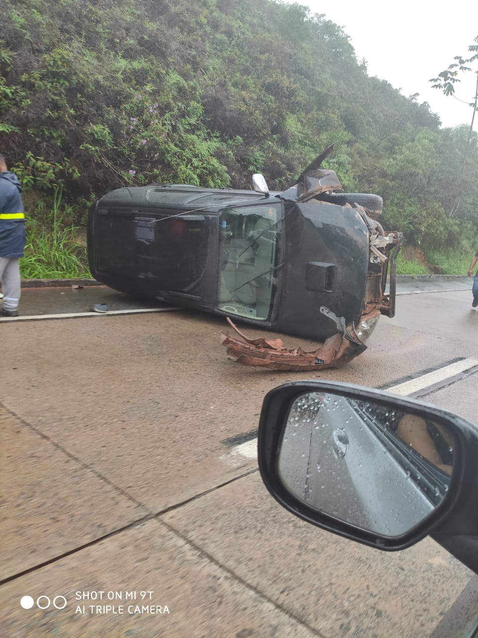 Acidente na BR-040, sentido Rio de Janeiro, não deixa feridos