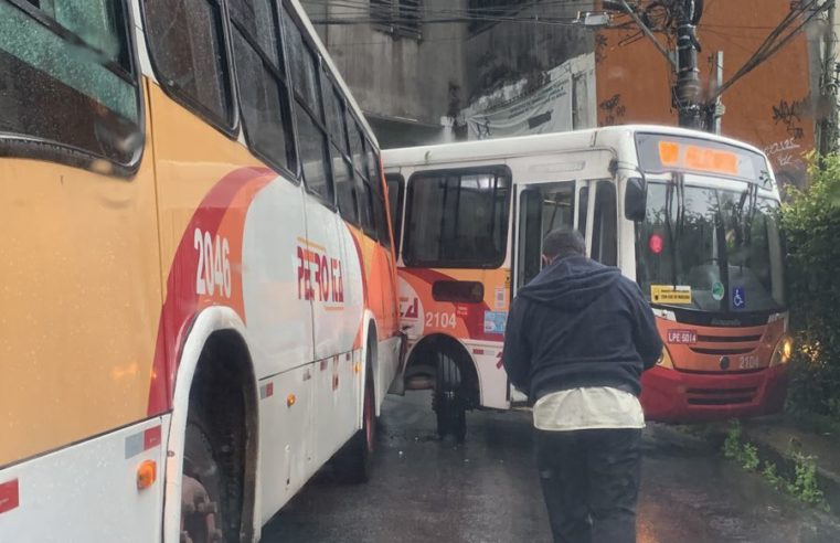 Petro Ita informa que colisão de ônibus no Valparaíso ocorreu devido a pista molhada