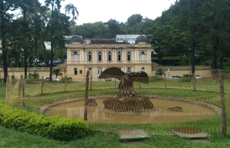 Pela segunda vez, licitação da reforma do monumento da Praça da Águia não tem interessados
