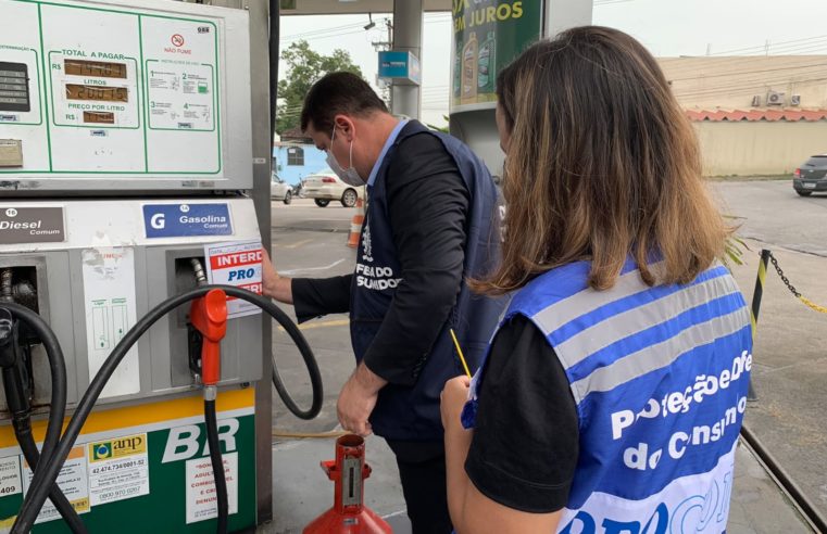 Procon-RJ lacra bombas de combustíveis em operação de fiscalização em Teresópolis e outros postos do estado