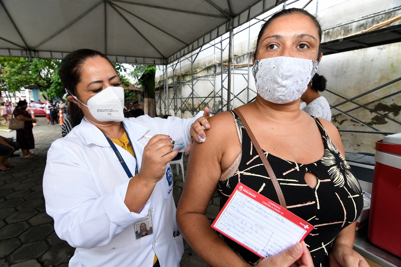 Nova Iguaçu: pessoas acima de 12 anos serão vacinadas contra covid-19 no sábado