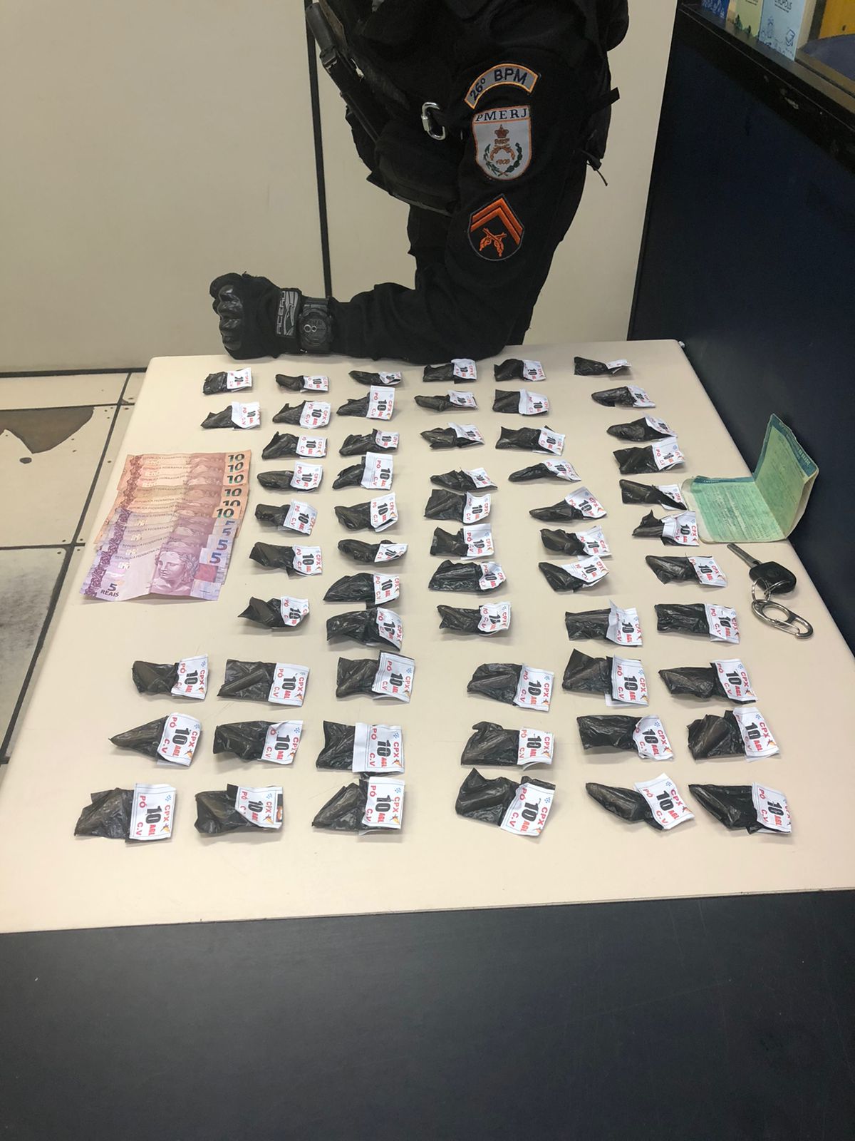 Homem é preso com drogas no Samambaia