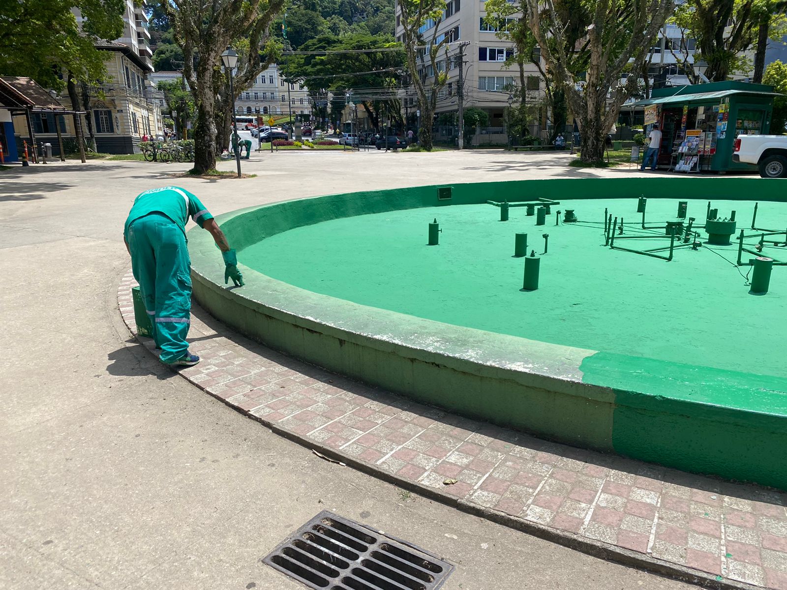 Praça da Liberdade, no Centro de Petrópolis, é revitalizada