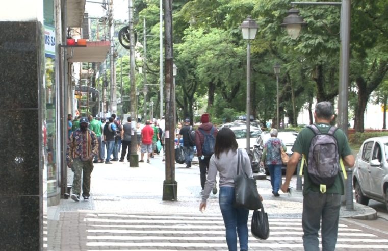 Em Petrópolis 18.880 pessoas não tomaram a primeira dose da vacina contra covid-19