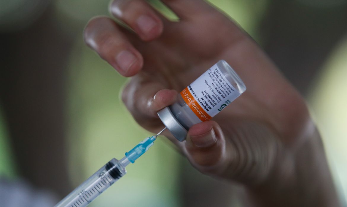 Boletim covid-19 passa a contabilizar dose adicional de imunossuprimidos