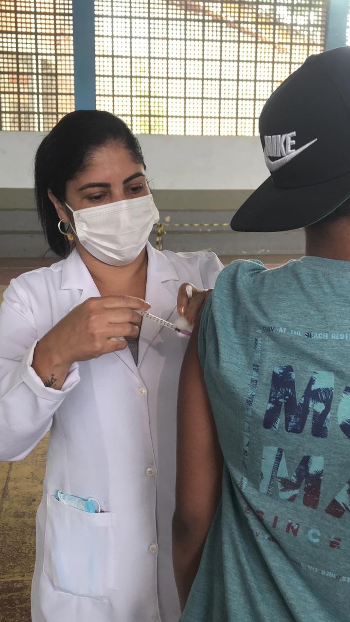 Vacinação pediátrica: 120 crianças dão imunizadas no primeiro dia de campanha em Nova Fribrugo