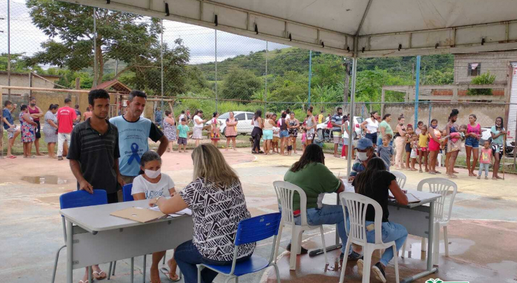 Barão de Angra recebe cestas básicas e colchões da Prefeitura de Paraíba do Sul