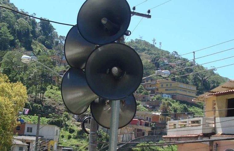 Defesa Civil aciona sirenes para comunicar previsão de chuva forte nas próximas horas