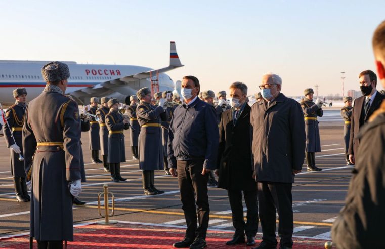 Presidente Jair Bolsonaro desembarca na Rússia
