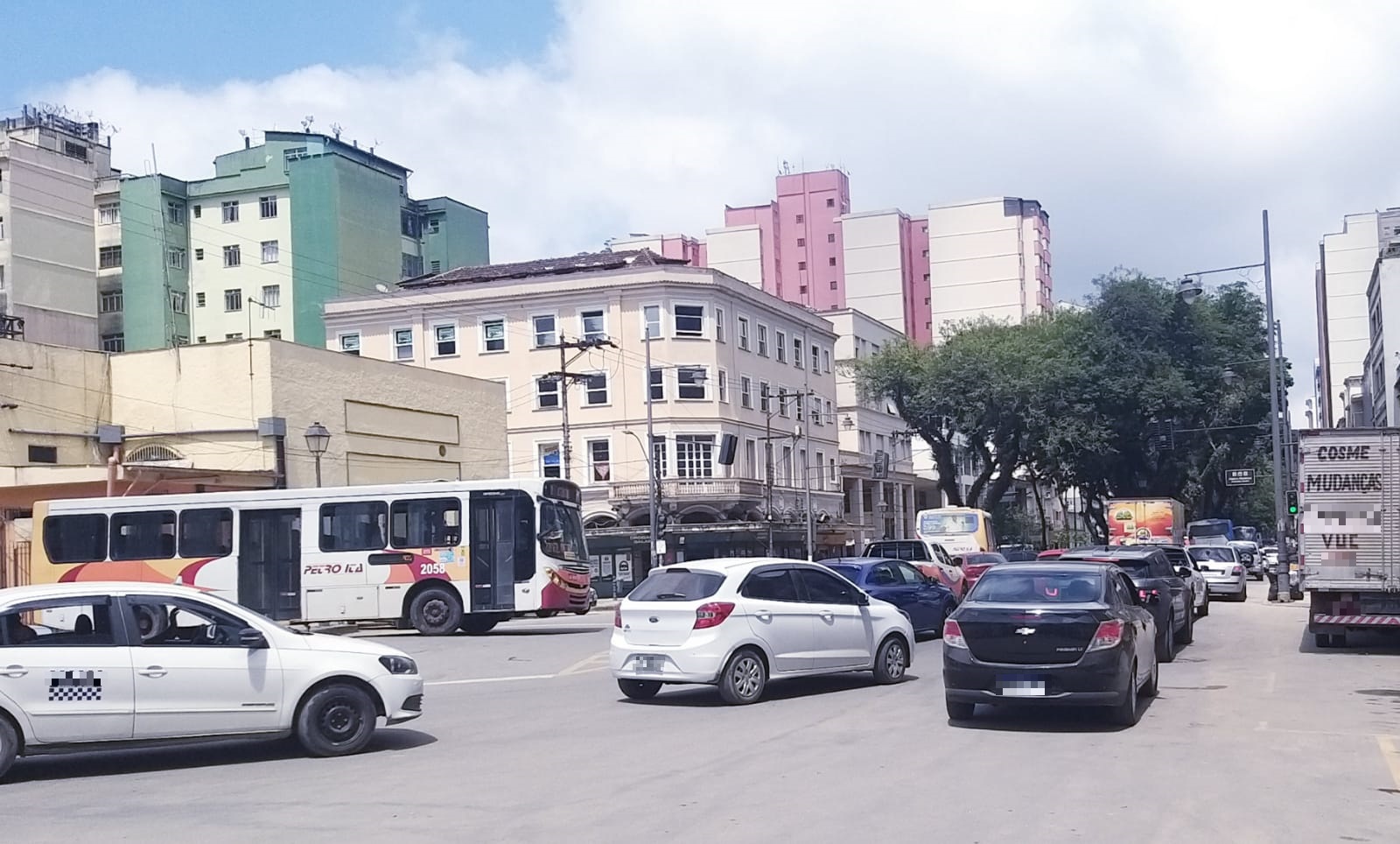 Saiba como está a operação dos ônibus neste sábado em Petrópolis