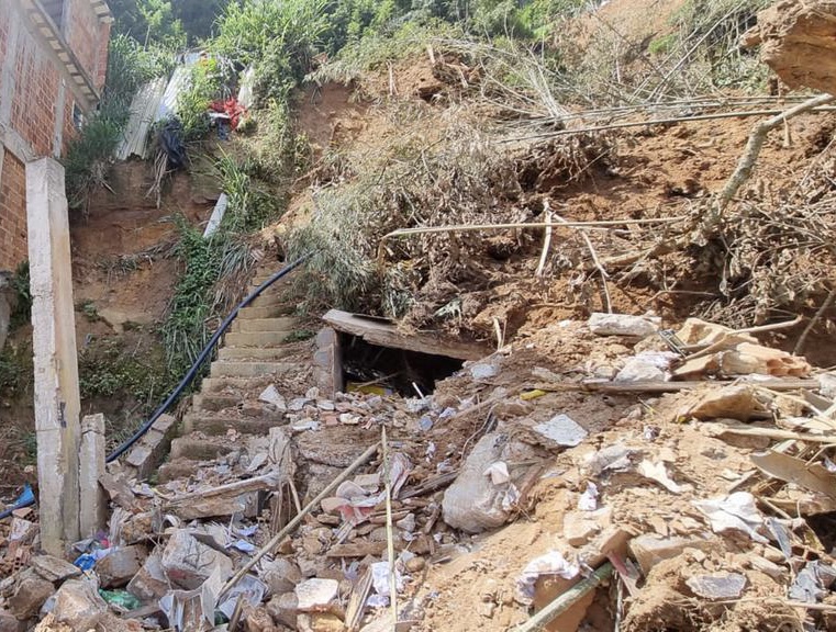 Site coloca em contato donos de imóveis e desalojados em Petrópolis