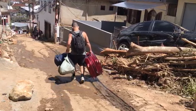 Defesa Civil faz evacuação na Rua Nova na comunidade 24 de Maio
