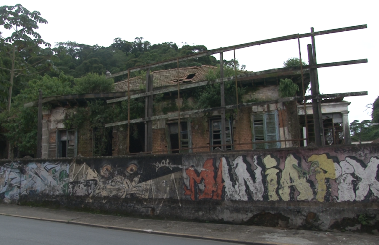 Estado de abandono: casarões de Petrópolis precisam de revitalização
