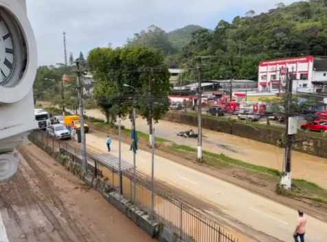 Governo municipal decreta luto oficial de três dias em decorrência do elevado número de óbitos