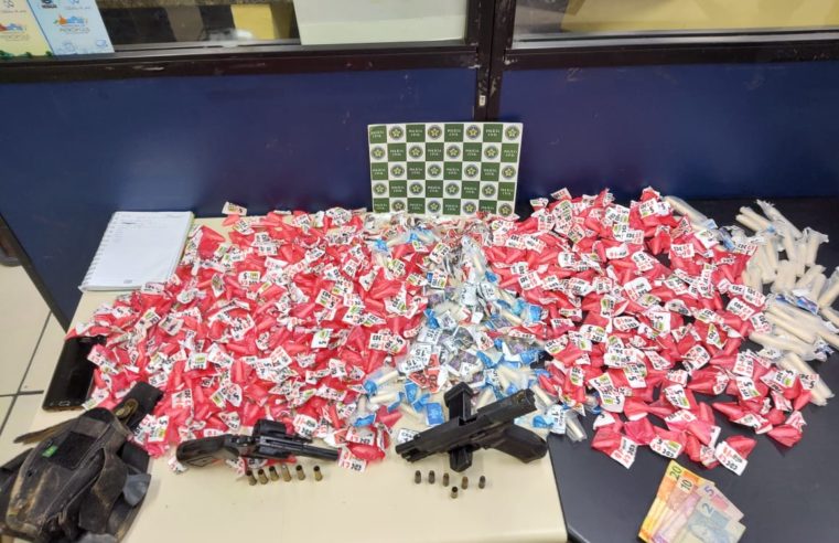 Dois traficantes morrem em troca de tiros com policiais no Quitandinha