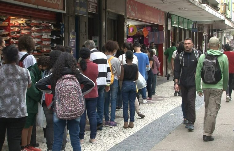 Estudantes devem ficar atentos ao prazo de renovação do cartão de gratuidade