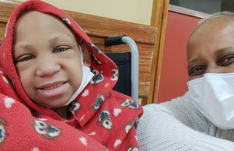 Mãe e filha diagnosticadas com câncer enfrentam dificuldades para continuarem tratamento