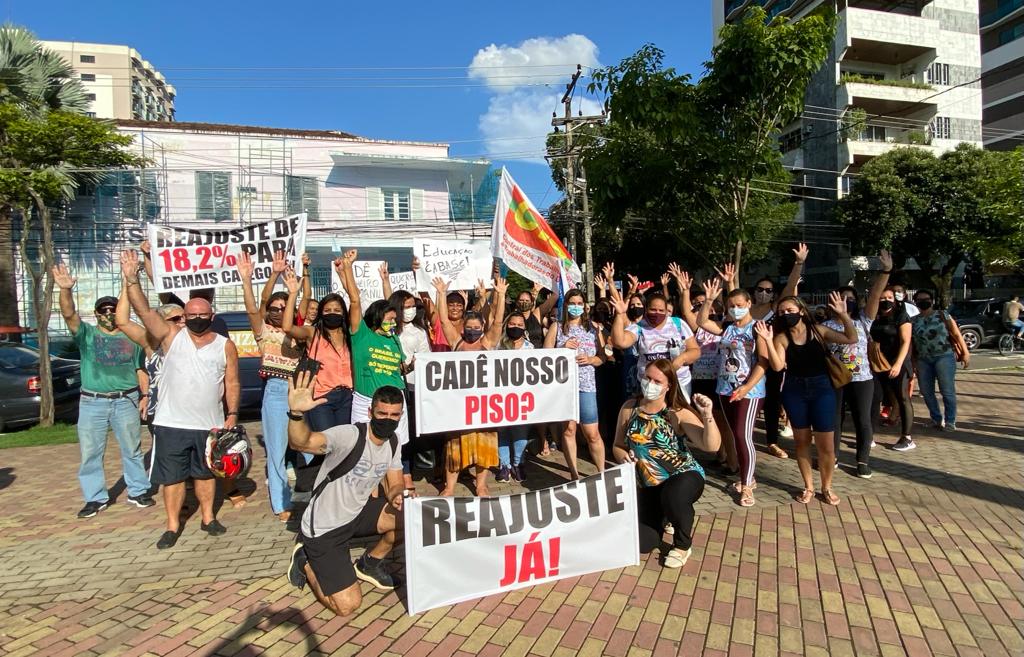 Servidores públicos de Três Rios realizaram manifestação para reivindicar o reajuste salarial