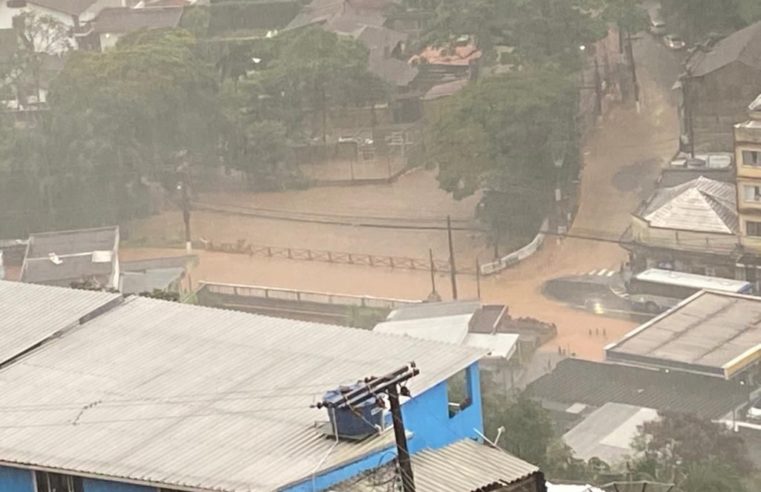 Defesa Civil aciona todas as sirenes e abre todos os pontos de apoio para a mobilização da população em área de risco