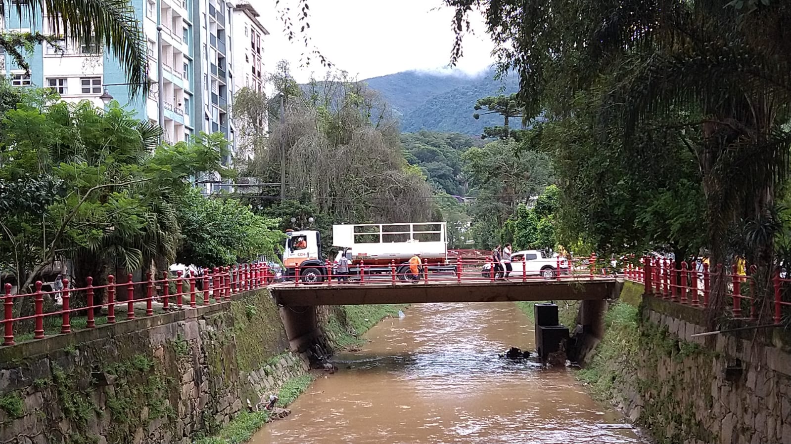 Prefeitura reforça que pessoas só saiam de casa se houver extrema necessidade