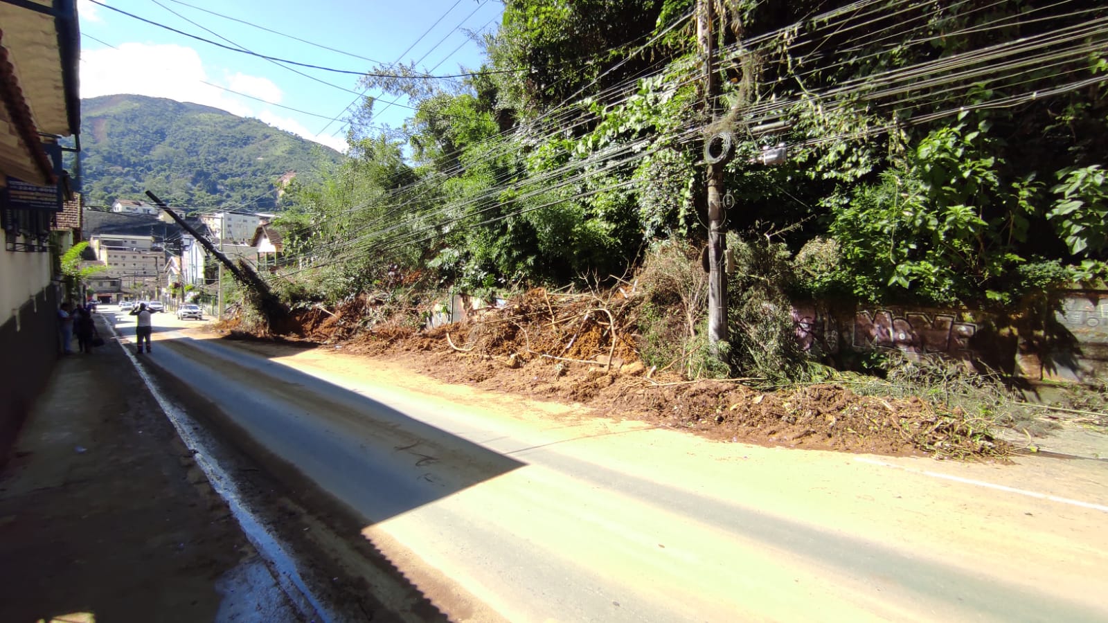 Petrópolis já registra 198 mortos em decorrência das chuvas
