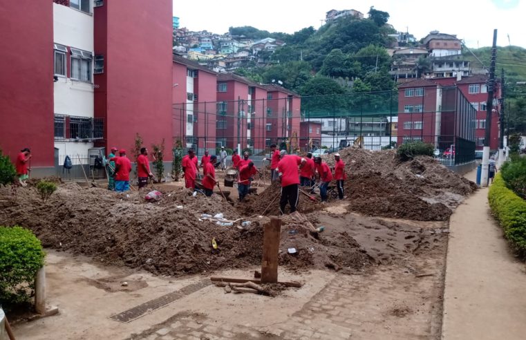 Comdep realiza limpeza no BNH do Alto da Serra