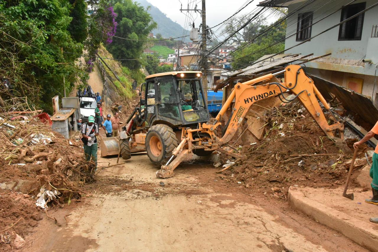 Saiba quais ruas ainda estão interditadas em Petrópolis