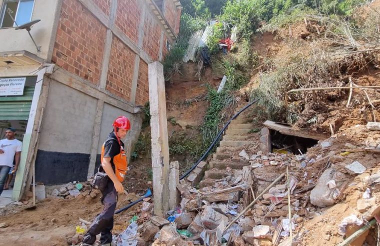 Saiba quais ruas ainda estão interditadas e quais já foram liberadas em Petrópolis