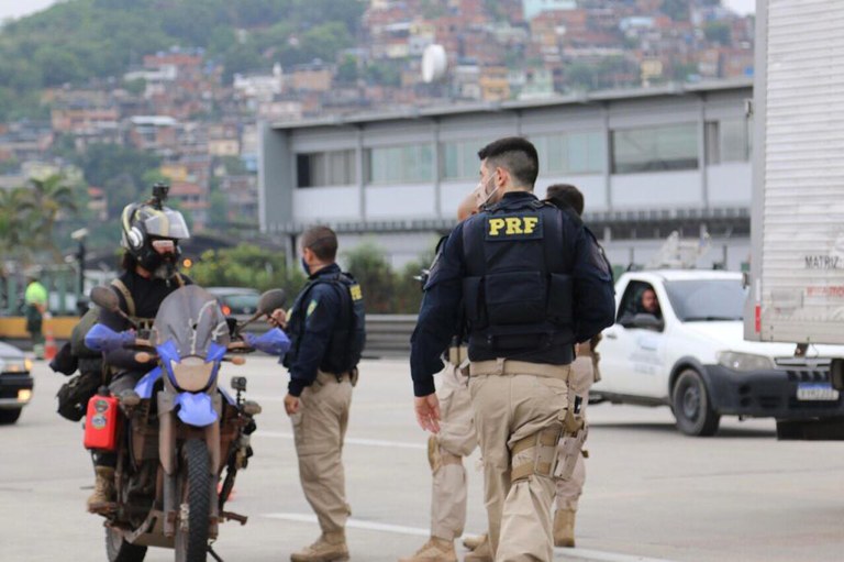 PRF inicia Operação Carnaval 2022 no Rio de Janeiro