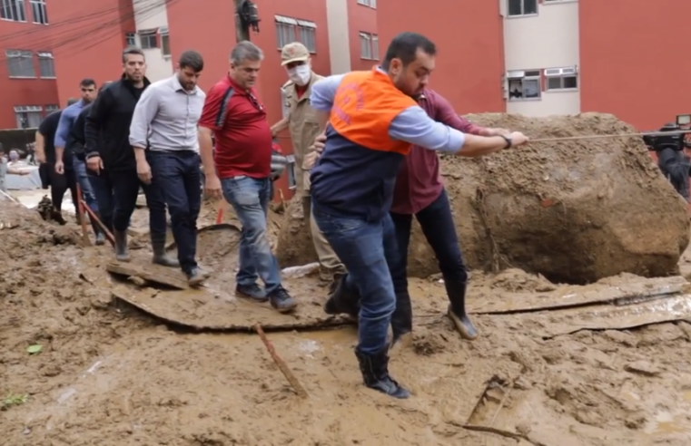 Governo do Estado atua em várias frentes contra os efeitos do temporal que causou tragédia em Petrópolis. Já são 44 mortos