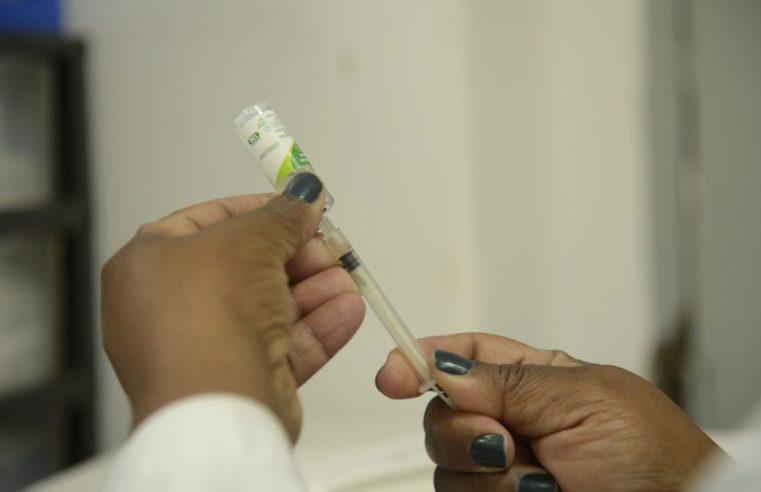Prefeitura retoma vacinação contra a covid-19 em oito pontos e sem necessidade de agendamento