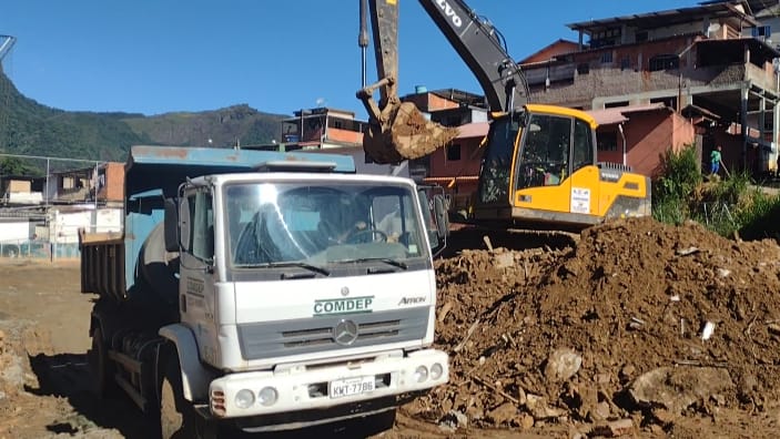 Mais de 67 mil toneladas de detritos já foram retirados das ruas pela Comdep