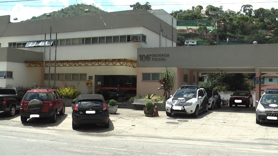 Homem tenta agredir ex-mulher e morre após ser atingido com golpes na cabeça por padrasto dela