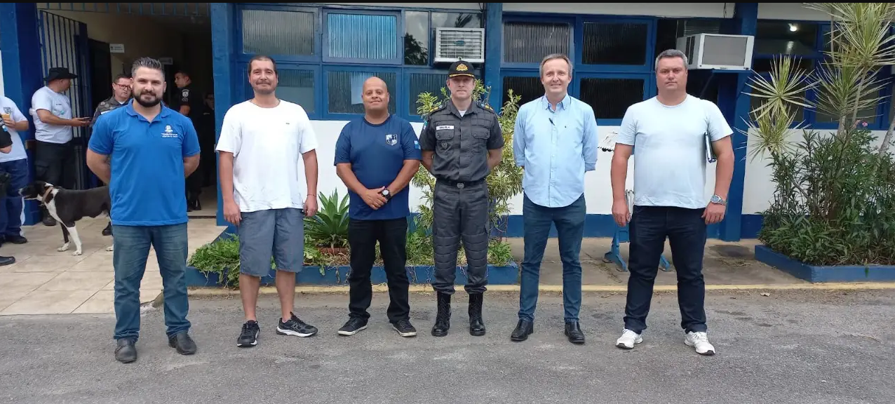 Ação conjunta da Prefeitura com a Polícia Militar segue nos Frades