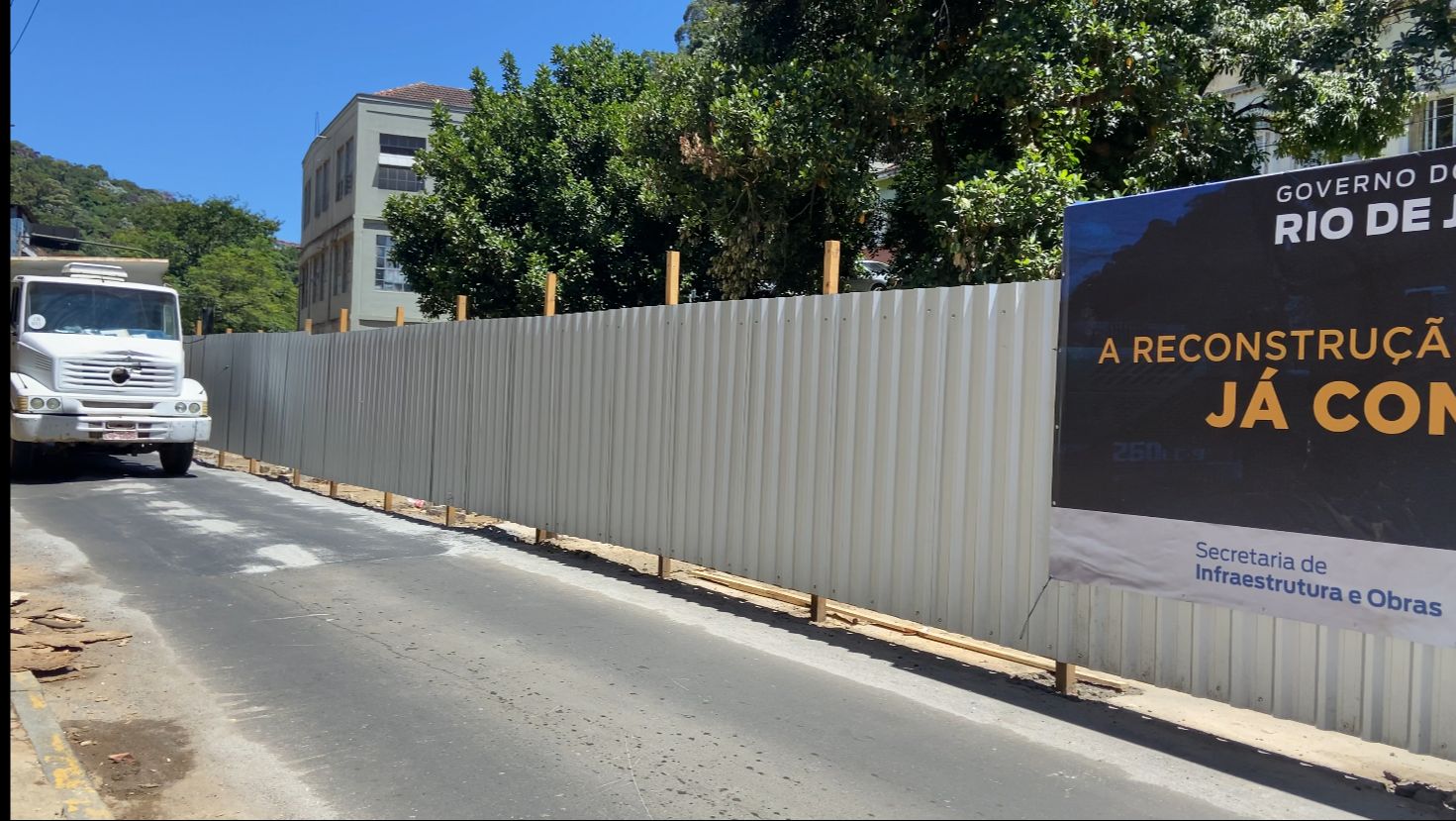Rua Washington Luiz é reaberta para amenizar congestionamentos no centro de Petrópolis