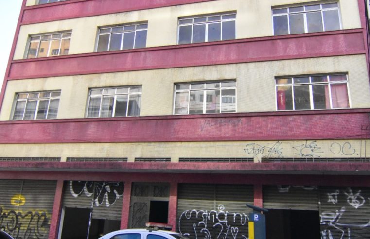 Imóvel no Centro para atender as vítimas da chuva passará por limpeza da Comdep