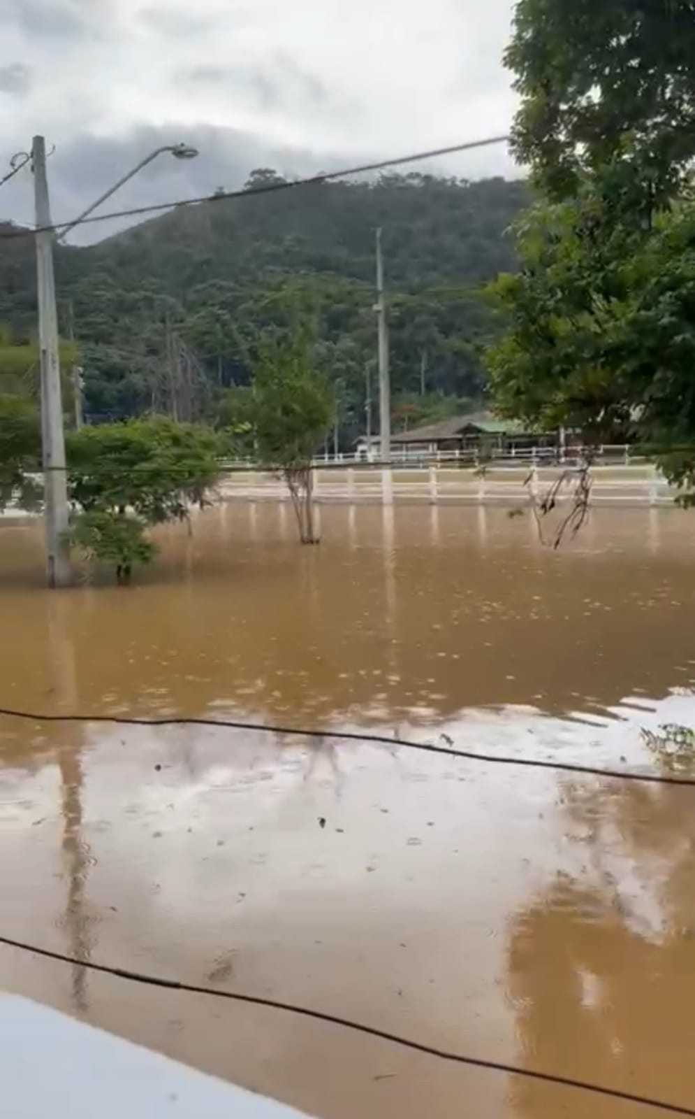 Aulas continuam suspensas em Petrópolis